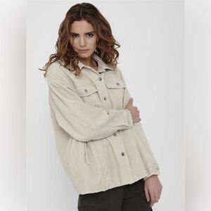 ONLY Bitten Life Corduroy Shacket